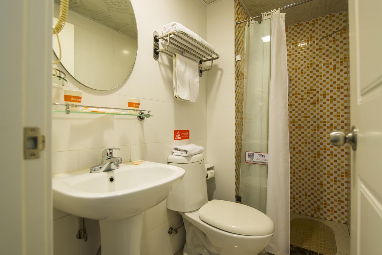 Home Inn Chongqing Jiangbei Airport Shuangfeng Road Екстериор снимка