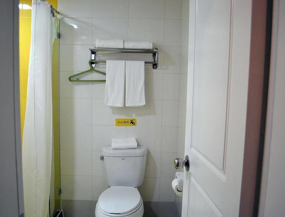 Home Inn Chongqing Jiangbei Airport Shuangfeng Road Екстериор снимка